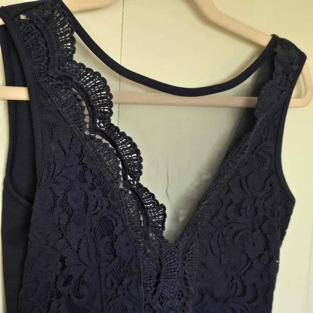 Sleeveless Lace Sheer Deep V-Neck A Line Navy Dress Size S - Picture 4 of 10